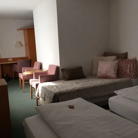 Schober Hotel 3*